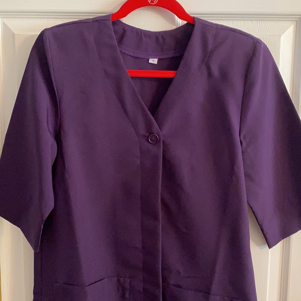 Purple lab coat! - Picture 2 of 5